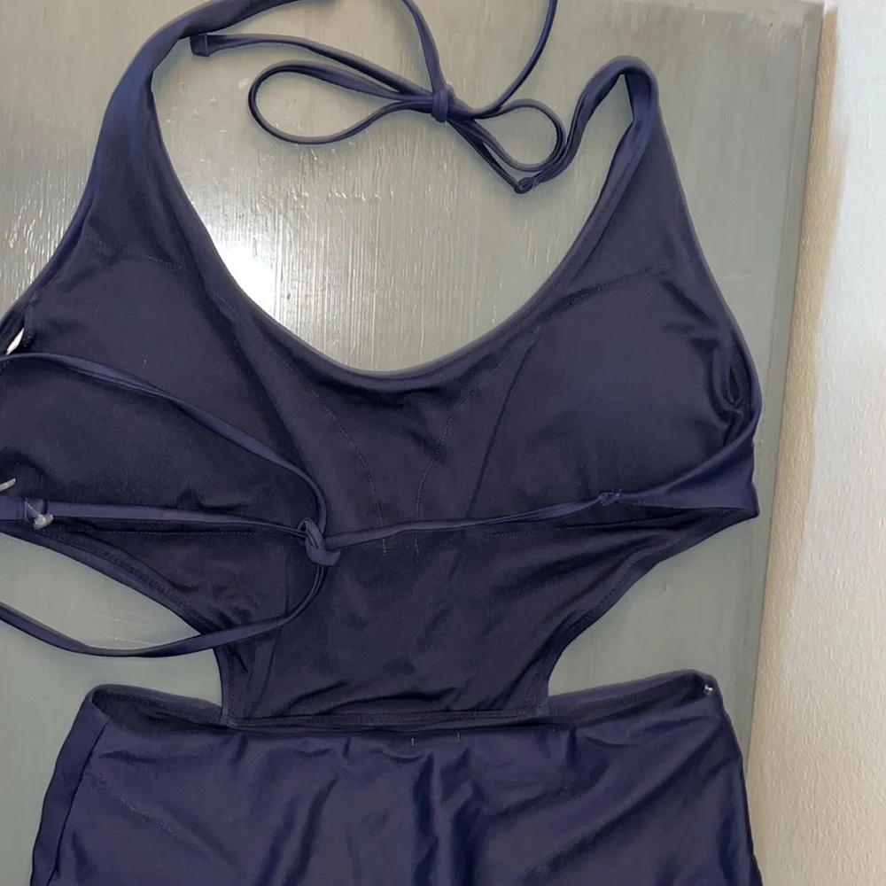 Aerie Swim One Piece Navy Blue Cutout Side Halter Top w Tie Back Closure L EUC - Picture 9 of 16